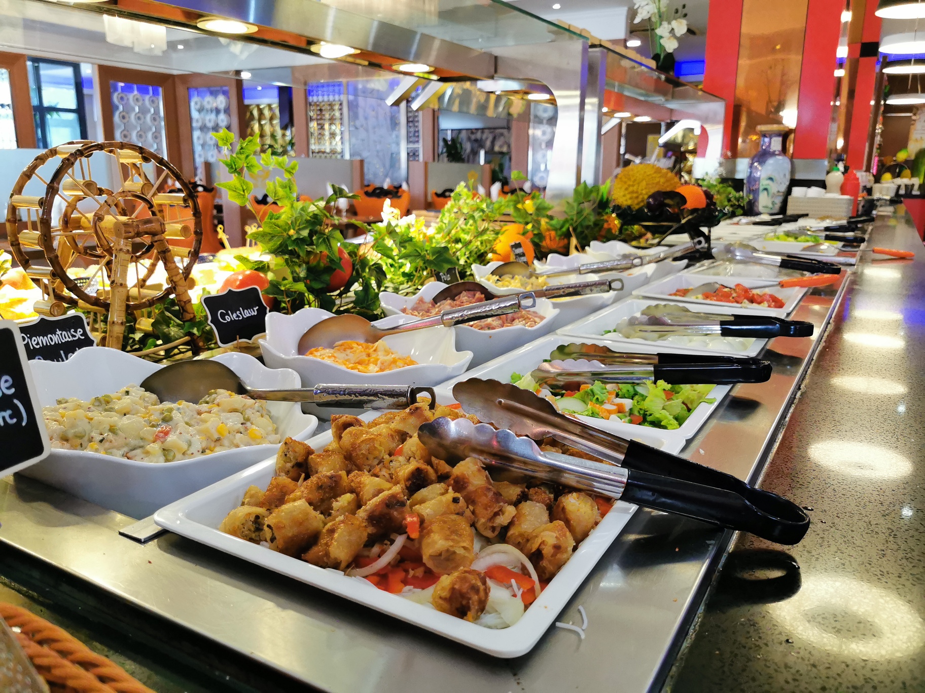 Buffet asiatique à volonté Buffet asiatique à volonté